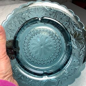 Vintage Tiara Colonial Blue Floral Glass Ashtray